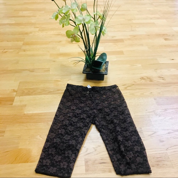 Lace Leggings/Tights - Picture 2 of 4